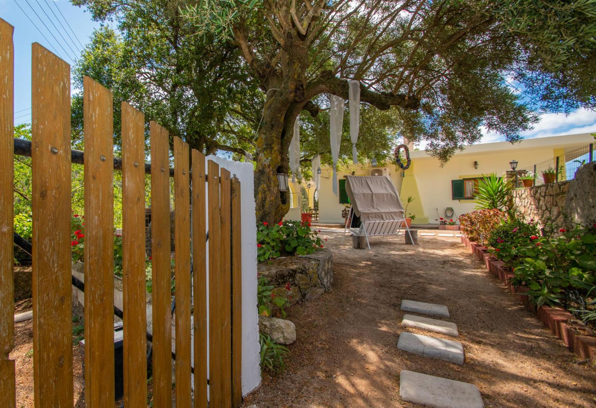 Leandros Private House Near Shipwreck Beach By "Elite" Maries  Kültér fotó